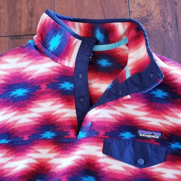 Patagonia Women’s Wild Desert Synchilla Snap T Fleece Pullover Red Aztec Print M - Picture 13 of 16